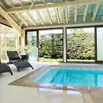 Piscine Et Jacuzzi Interieurs Cherveix-Cubas