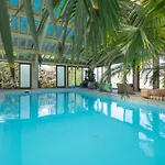 Villa Piscine Et Jacuzzi Interieurs Cherveix-Cubas