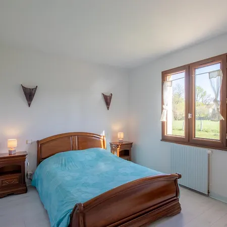 Villa Piscine Et Jacuzzi Intérieurs *