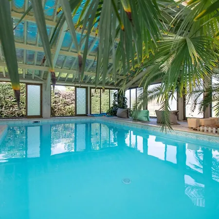 Villa Piscine Et Jacuzzi Intérieurs Cherveix-Cubas