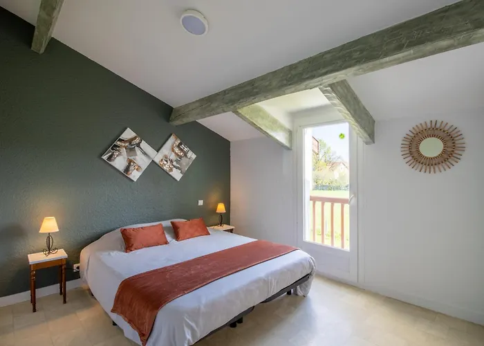 Villa Piscine Et Jacuzzi Interieurs