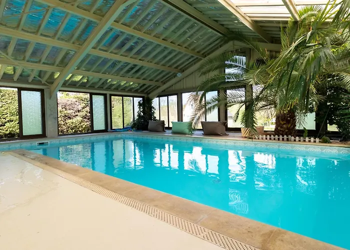 Piscine Et Jacuzzi Interieurs *